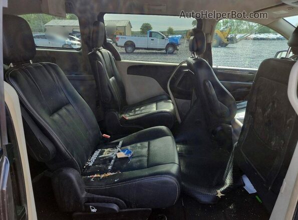 2C4RC1BG0GR295633 2016 CHRYSLER TOWN Gray 