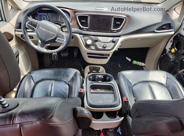 2C4RC1BG0HR810003 2017 CHRYSLER PACIFICA White 