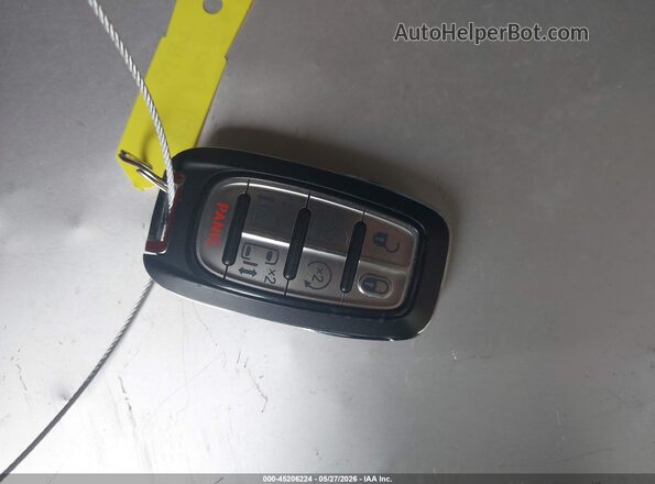 2C4RC1BG0KR733186 2019 CHRYSLER PACIFICA White Widok deski rozdzielczej