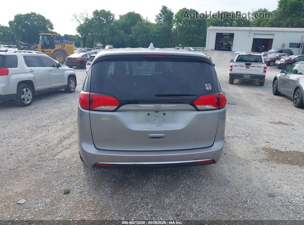 2C4RC1BG1JR112196 2018 CHRYSLER PACIFICA Silver 