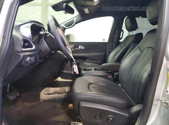 2C4RC1BG1TR167671 2026 CHRYSLER PACIFICA Silver 