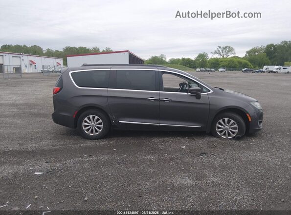 2C4RC1BG2HR709061 2017 CHRYSLER PACIFICA Gray 