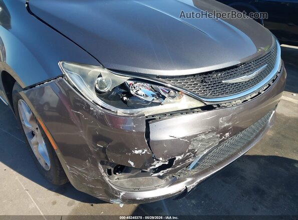 2C4RC1BG2HR816384 2017 CHRYSLER PACIFICA Gray Widok z przodu