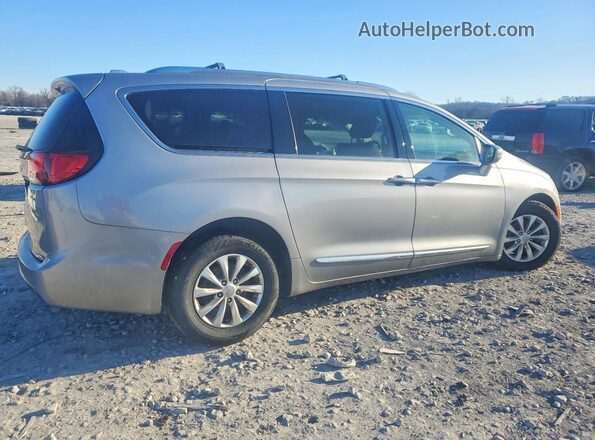 2C4RC1BG2JR274404 2018 CHRYSLER PACIFICA Silver 