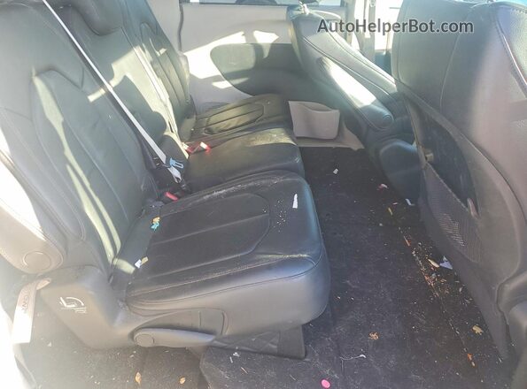 2C4RC1BG2JR274404 2018 CHRYSLER PACIFICA Silver 