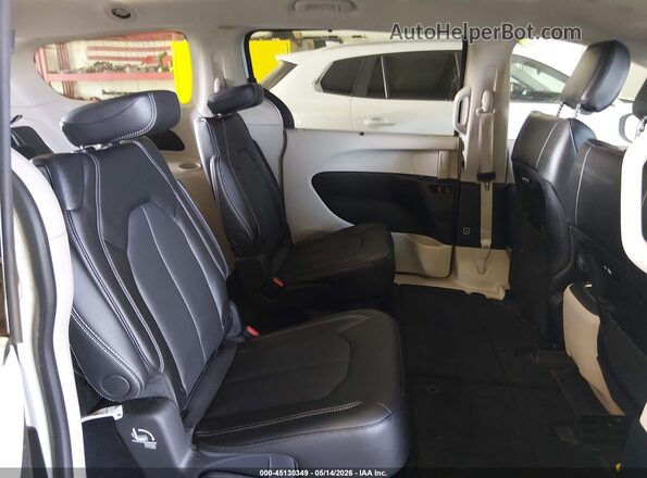 2C4RC1BG2RR112722 2024 CHRYSLER PACIFICA White VIN კოდის სტიკერის ხედი