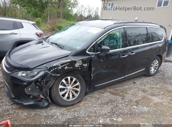 2C4RC1BG3HR795075 2017 CHRYSLER PACIFICA Black Przód lewy