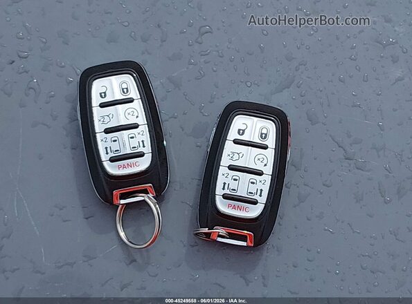 2C4RC1BG3JR312108 2018 CHRYSLER PACIFICA Белый Вид панели приборов