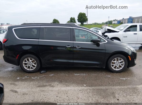 2C4RC1BG4HR769956 2017 CHRYSLER PACIFICA Black 360 interior view