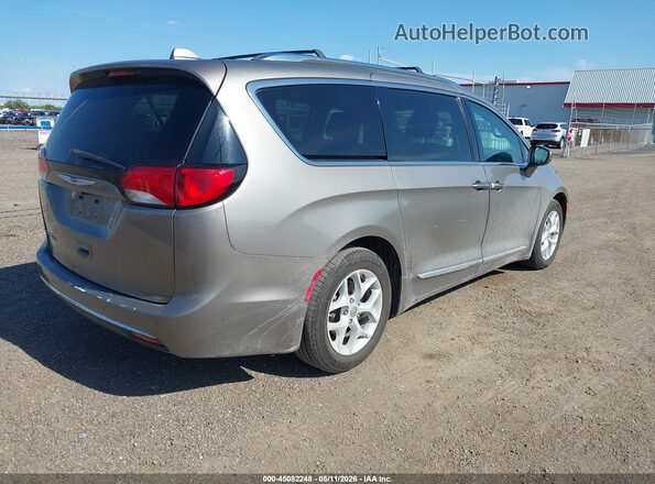 2C4RC1BG4JR219050 2018 CHRYSLER PACIFICA Brown უკანა მარჯვენა