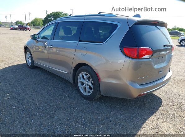 2C4RC1BG4JR219050 2018 CHRYSLER PACIFICA Brown უკანა მარცხენა