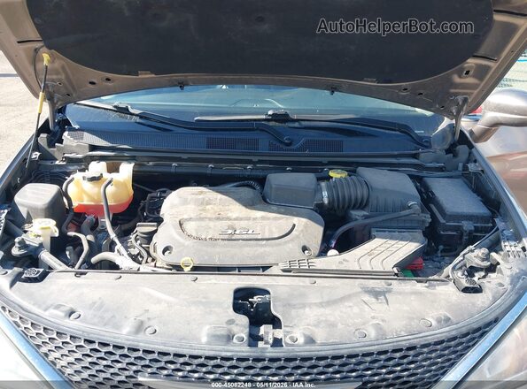 2C4RC1BG4JR219050 2018 CHRYSLER PACIFICA Brown უკანა ხედი