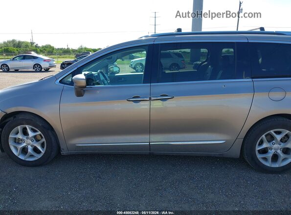 2C4RC1BG4JR219050 2018 CHRYSLER PACIFICA Brown სალონის 360-გრადუსიანი ხედი