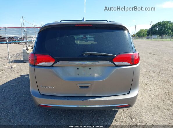 2C4RC1BG4JR219050 2018 CHRYSLER PACIFICA Brown 