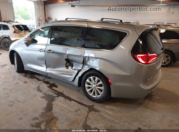 2C4RC1BG4JR287784 2018 CHRYSLER PACIFICA Silver Հետևի ձախ