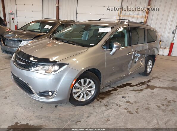 2C4RC1BG4JR287784 2018 CHRYSLER PACIFICA Silver Առջևի ձախ երեք քառորդ տեսարան