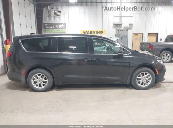 2C4RC1BG4PR596793 2023 CHRYSLER PACIFICA Black Սալոնի հետևի տեսք