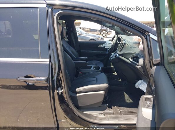 2C4RC1BG4SR557355 2025 CHRYSLER PACIFICA Black Widok wnętrza z przodu