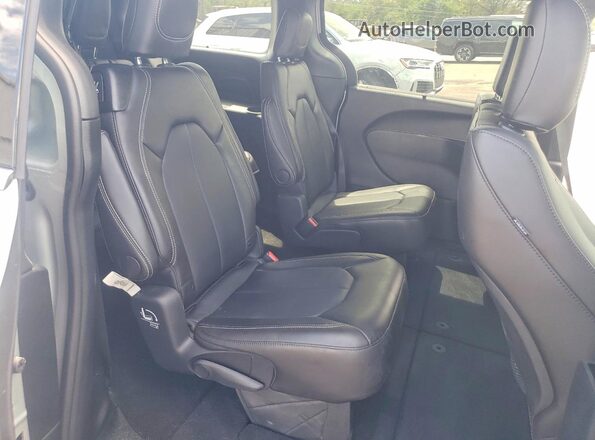 2C4RC1BG4TR191074 2026 CHRYSLER PACIFICA Silver 