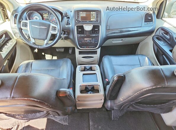 2C4RC1BG5GR282618 2016 CHRYSLER TOWN Gray Widok deski rozdzielczej