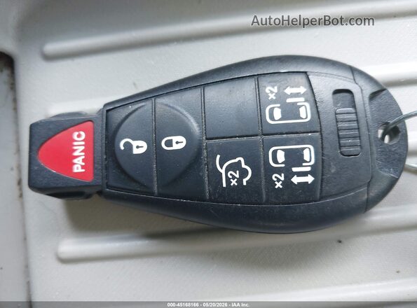 2C4RC1BG5GR291657 2016 CHRYSLER TOWN & COUNTRY White Vista del salpicadero