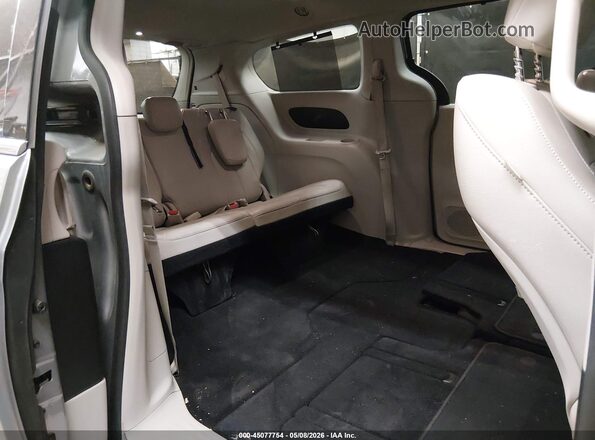 2C4RC1BG5JR305659 2018 CHRYSLER PACIFICA Silver 