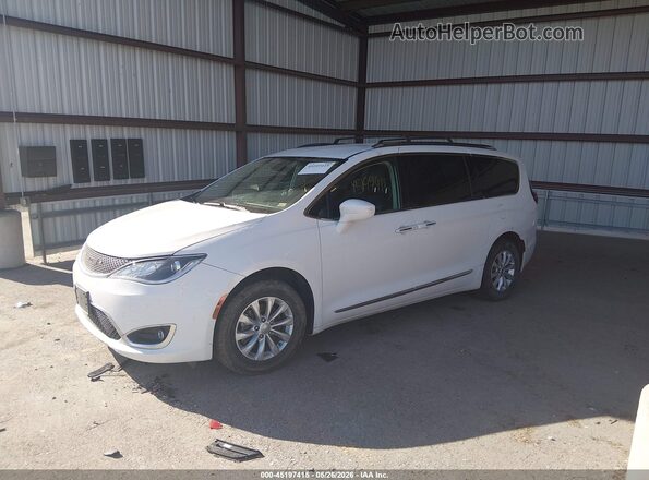 2C4RC1BG5KR700751 2019 CHRYSLER PACIFICA White Vista tres cuartos delantera izquierda