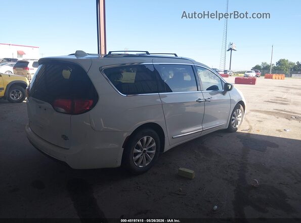 2C4RC1BG5KR700751 2019 CHRYSLER PACIFICA White Trasero derecho