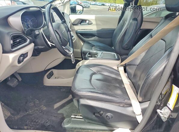 2C4RC1BG5MR588908 2021 CHRYSLER PACIFICA Black Front interior view