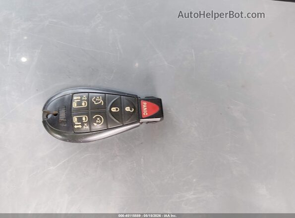 2C4RC1BG6GR133103 2016 CHRYSLER TOWN & COUNTRY Серый Вид панели приборов