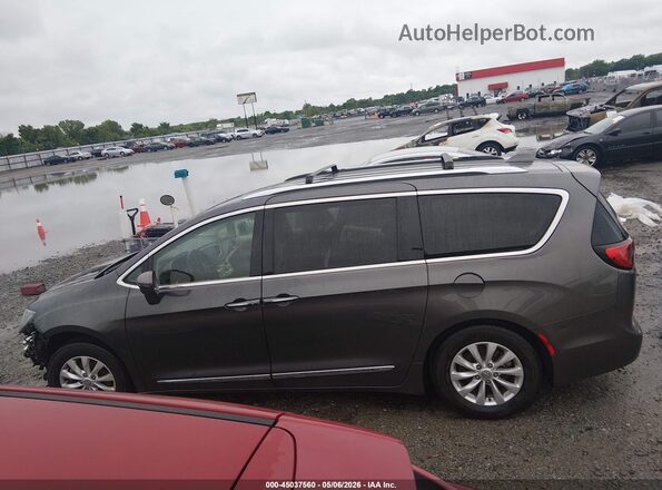 2C4RC1BG6KR526544 2019 CHRYSLER PACIFICA Gray 
