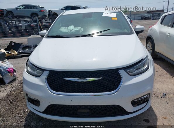 2C4RC1BG6PR550186 2023 CHRYSLER PACIFICA White Вид щитка приладів