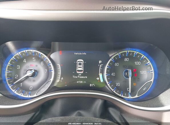 2C4RC1BG6PR550186 2023 CHRYSLER PACIFICA White Вид задніх сидінь