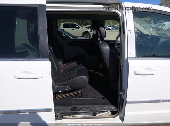 2C4RC1BG7GR157314 2016 CHRYSLER TOWN & COUNTRY White Вид наклейки з VIN-кодом