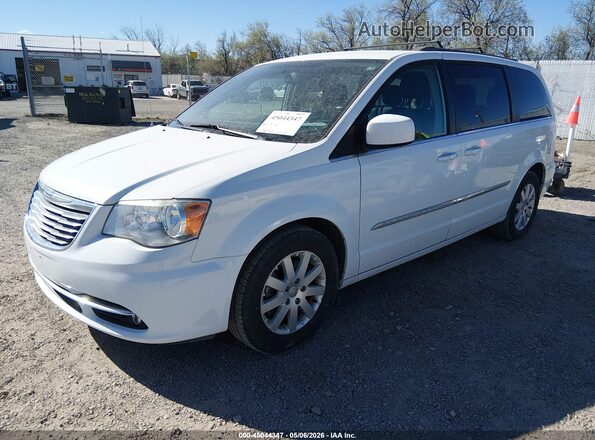 2C4RC1BG7GR157314 2016 CHRYSLER TOWN & COUNTRY White Передня ліва чверть