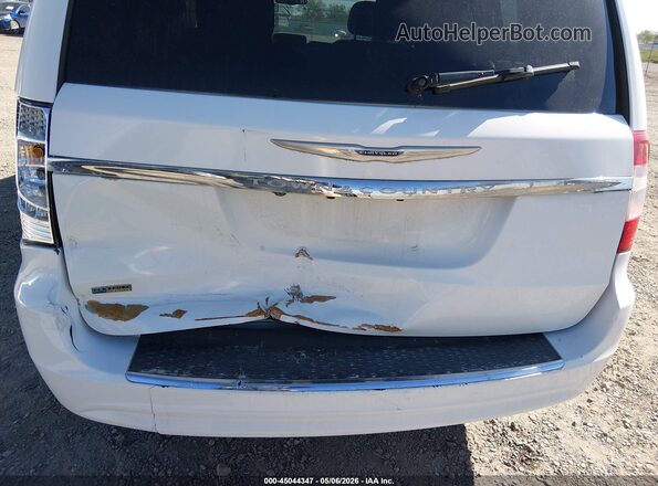 2C4RC1BG7GR157314 2016 CHRYSLER TOWN & COUNTRY White Вид спереду