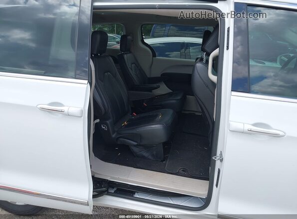 2C4RC1BG7HR526643 2017 CHRYSLER PACIFICA White VIN sticker view