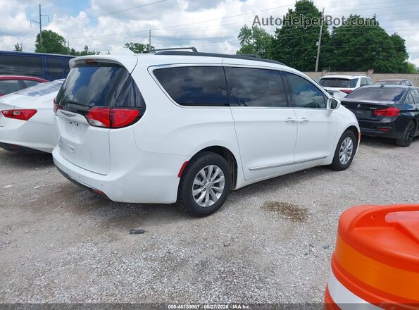 2C4RC1BG7HR526643 2017 CHRYSLER PACIFICA White Rear right