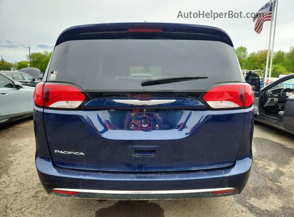 2C4RC1BG7HR788436 2017 CHRYSLER PACIFICA Blue Вид ззаду