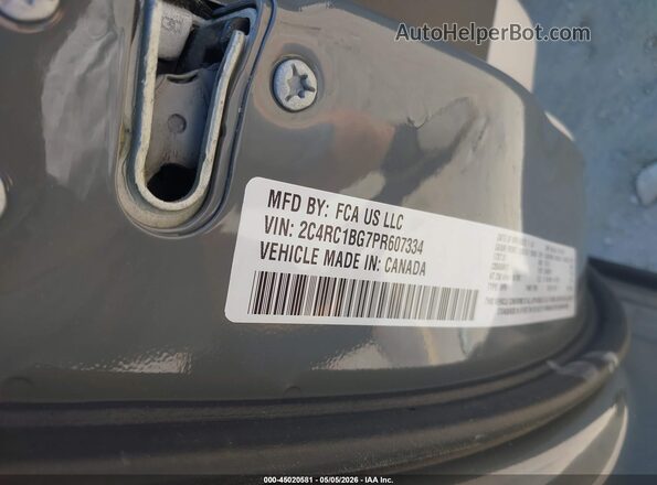 2C4RC1BG7PR607334 2023 CHRYSLER PACIFICA Gray Vista del compartimento del motor