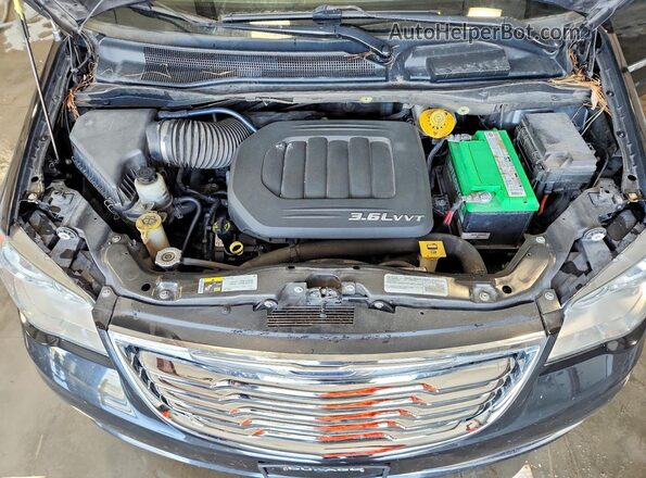 2C4RC1BG8GR199913 2016 CHRYSLER TOWN Black 