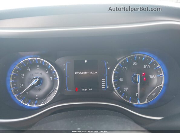 2C4RC1BG8KR698302 2019 CHRYSLER PACIFICA Gray Vista de los asientos traseros