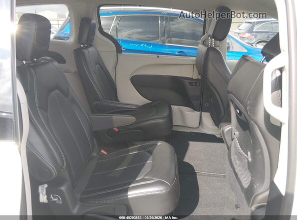 2C4RC1BG8RR124972 2024 CHRYSLER PACIFICA White Вид наклейки з VIN-кодом
