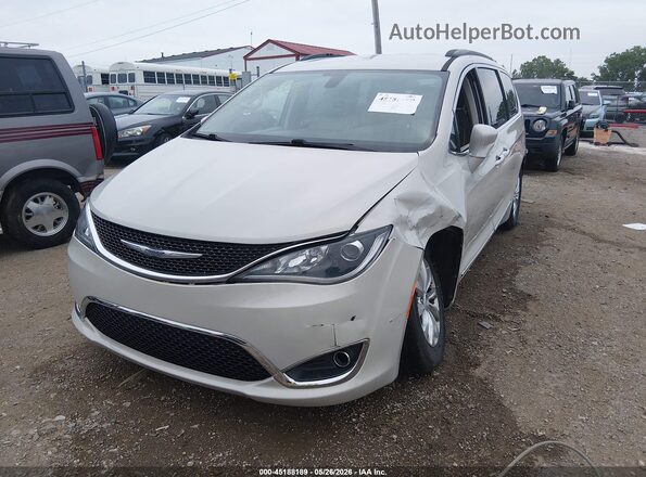2C4RC1BG9HR711907 2017 CHRYSLER PACIFICA Cream წინა მარცხენა ხედი სამი მეოთხედიდან