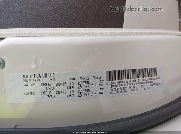 2C4RC1BG9HR711907 2017 CHRYSLER PACIFICA Cream ძრავის განყოფილების ხედი