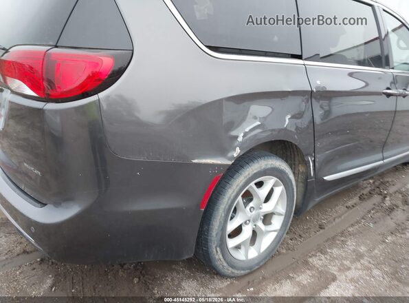 2C4RC1BG9HR810470 2017 CHRYSLER PACIFICA Gray 