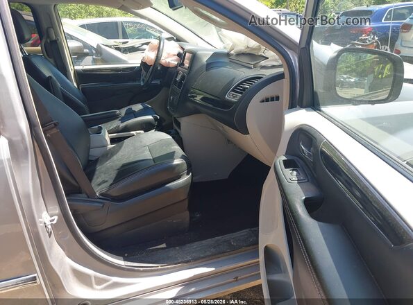 2C4RC1BGXGR112478 2016 CHRYSLER TOWN & COUNTRY Silver წინა სალონის ხედი