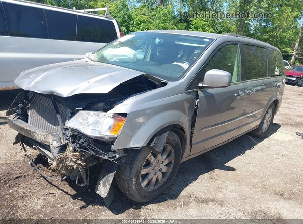 2C4RC1BGXGR112478 2016 CHRYSLER TOWN & COUNTRY Silver წინა მარცხენა ხედი სამი მეოთხედიდან