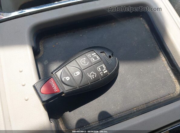 2C4RC1BGXGR112478 2016 CHRYSLER TOWN & COUNTRY Silver წინა პანელის ხედი
