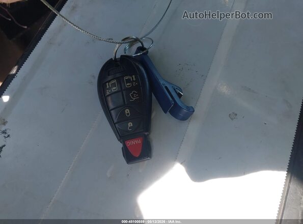 2C4RC1BGXGR228554 2016 CHRYSLER TOWN & COUNTRY Blue Vista del salpicadero